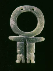 Circular pendant with two alligator heads, from Guacimo, Linea Vieja area
